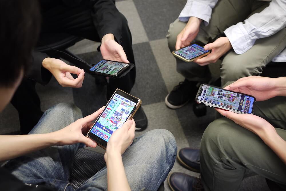 4人で2