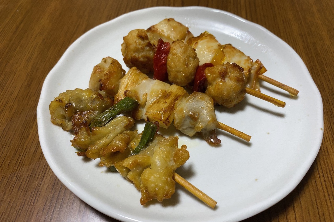 ローソンのミニ焼鳥盛合せは味良し! コスパ良し! ご飯にもおつまみにも♪ #ローソン