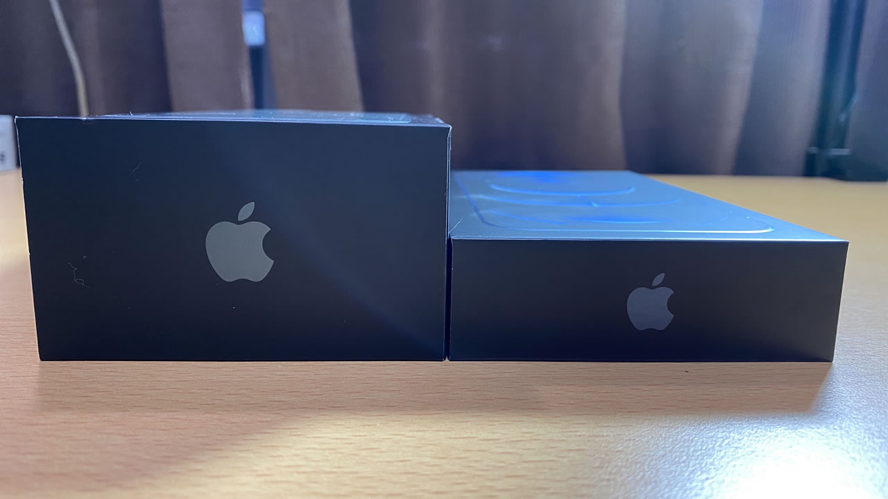 iPhone 12 Pro』の箱が本当に小さい! 『iPhone 11 Pro』の箱と比較してみた | AppBank