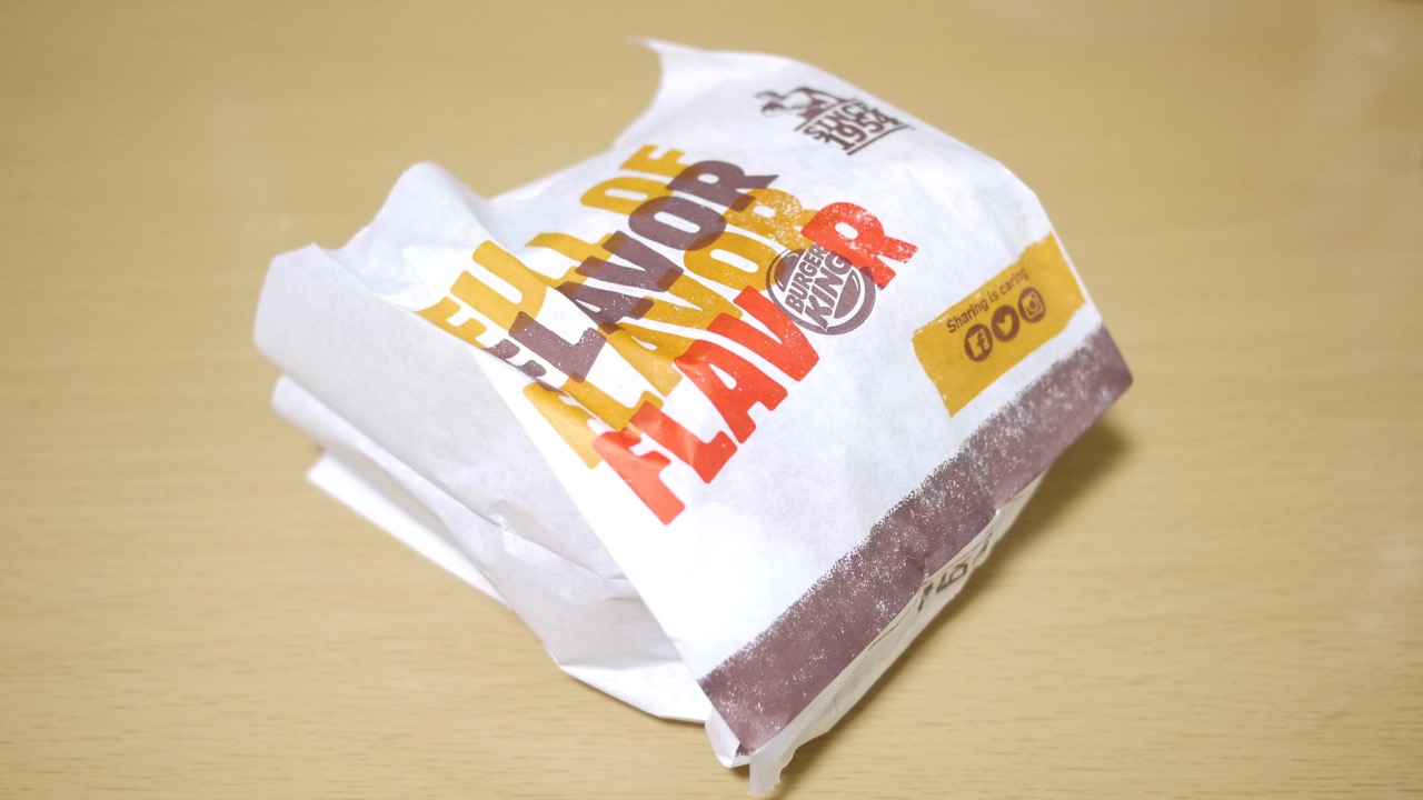 【実食】本日発売! バンズなし1,236kcalの「エクストリーム超ワンパウンドビーフバーガー」に挑戦してみた #バーガーキング