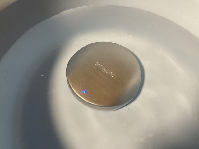 【実機レビュー】超音波洗浄機『OmiSonic』は衣類のシミ汚れをきれいにできるのか? 落ち具合を検証