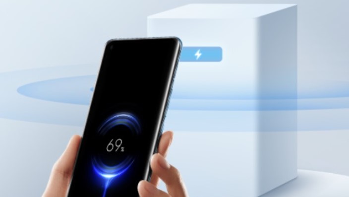 Xiaomiが”遠隔充電”技術『Mi Air Charge』を発表。近くにいるだけで充電される!?