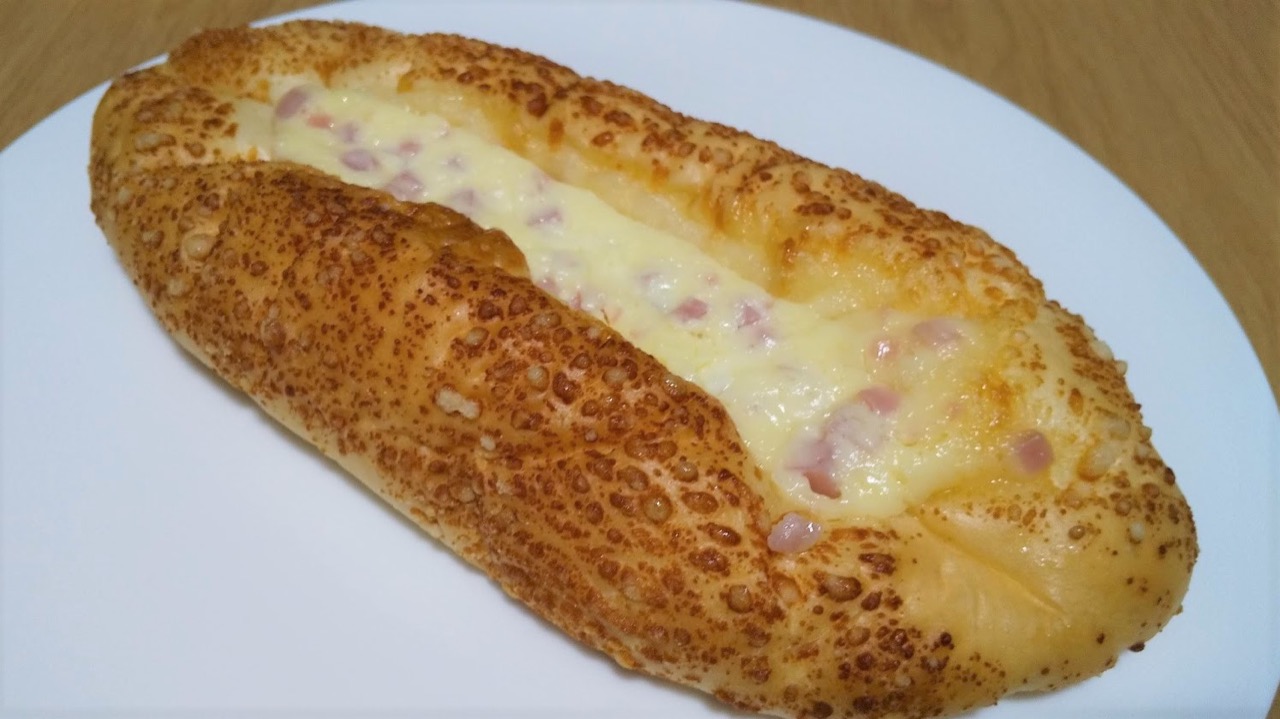 【ファミマ】新商品「チーマヨロール」実食レビュー! チーズとマヨが最強すぎる #ファミマ