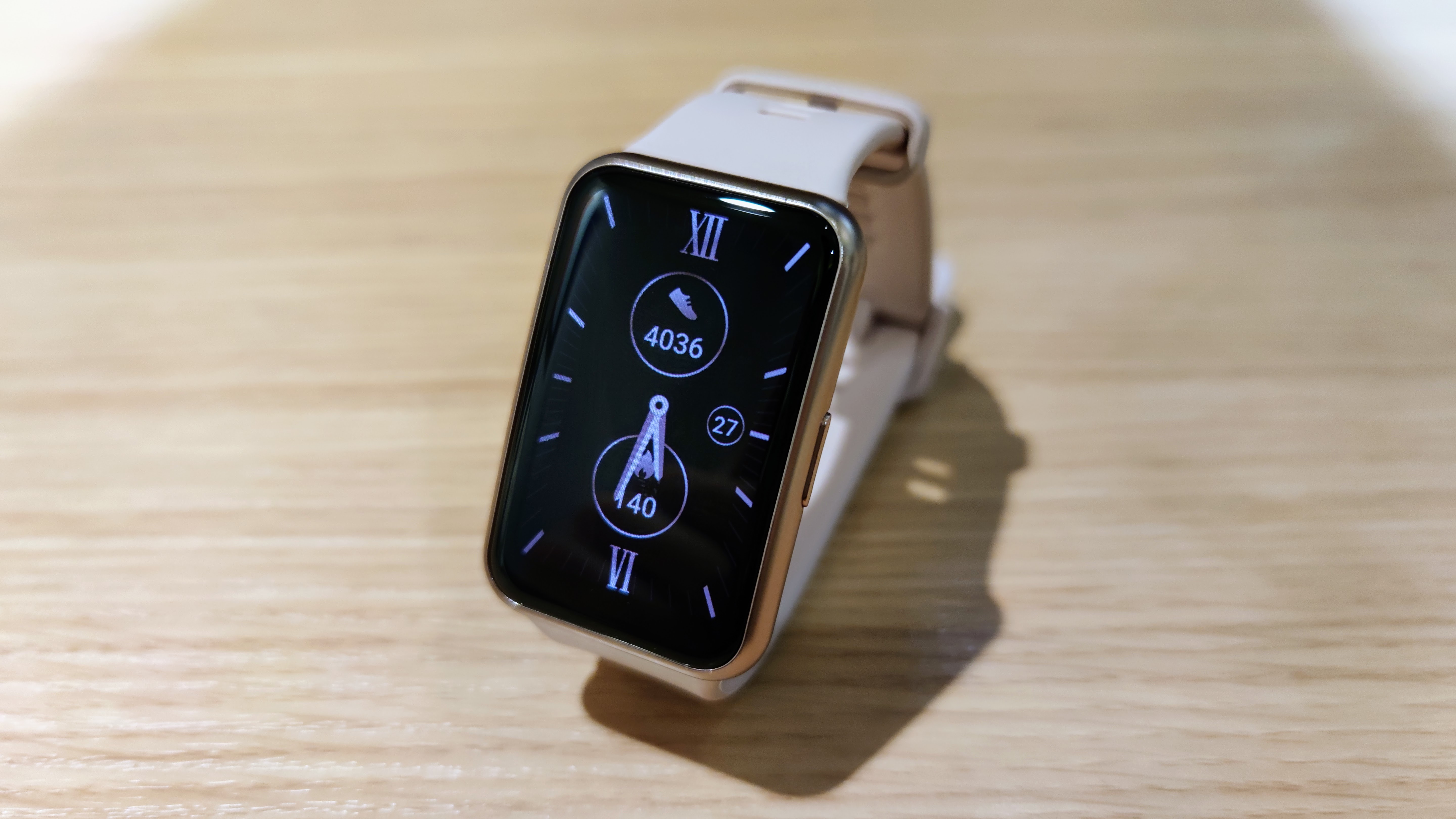 女性にもオススメ】長方形スマートウォッチ『HUAWEI WATCH FIT』レビュー!【SpO2測定機能も追加】 | AppBank 女性にもオススメ】長方形スマートウォッチ『HUAWEI WATCH FIT』レビュー!【SpO2測定機能も追加】 | AppBank