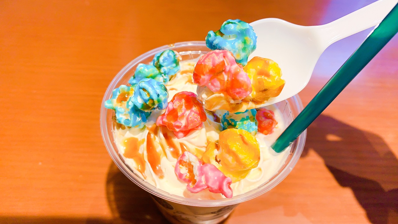 タリーズ トムとジェリー コラボ再び キャラメルポップコーンナッツラテ は飲む 食べる 映える 1杯で何度もおいしい Appbank