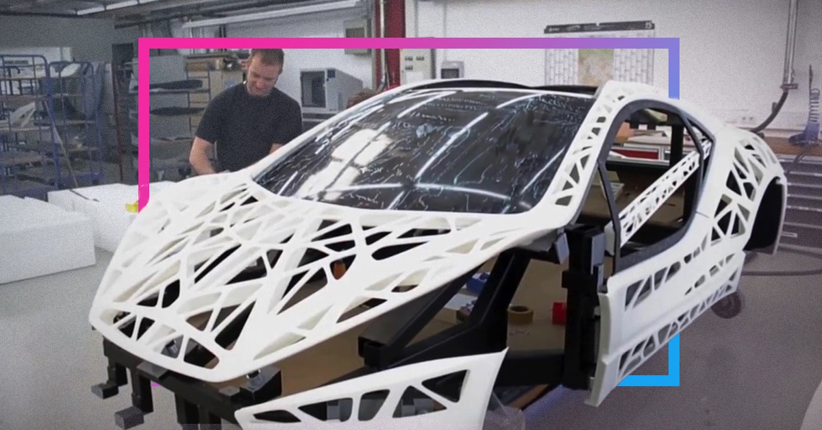 スーパーカーから極小自動車にバスまで、3Dプリンターで作られた走行可能な乗り物５選