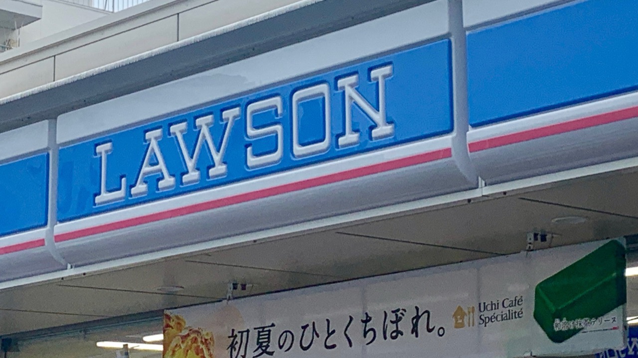 ゴロゴロりんごにとろっとカスタードのローソン新スイーツが秋にオススメ!!