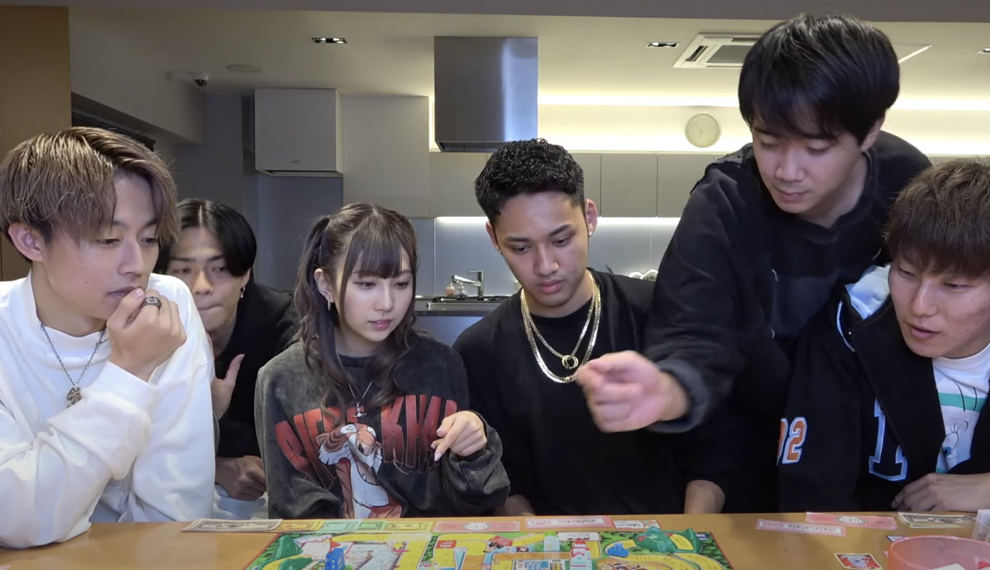 コムドットが天使とコラボ きりたんぽとの人生ゲームであまりの可愛さにニヤニヤ連発 Appbank コムドットが天使とコラボ きりたんぽとの人生ゲームであまりの可愛さにニヤニヤ連発 Appbank