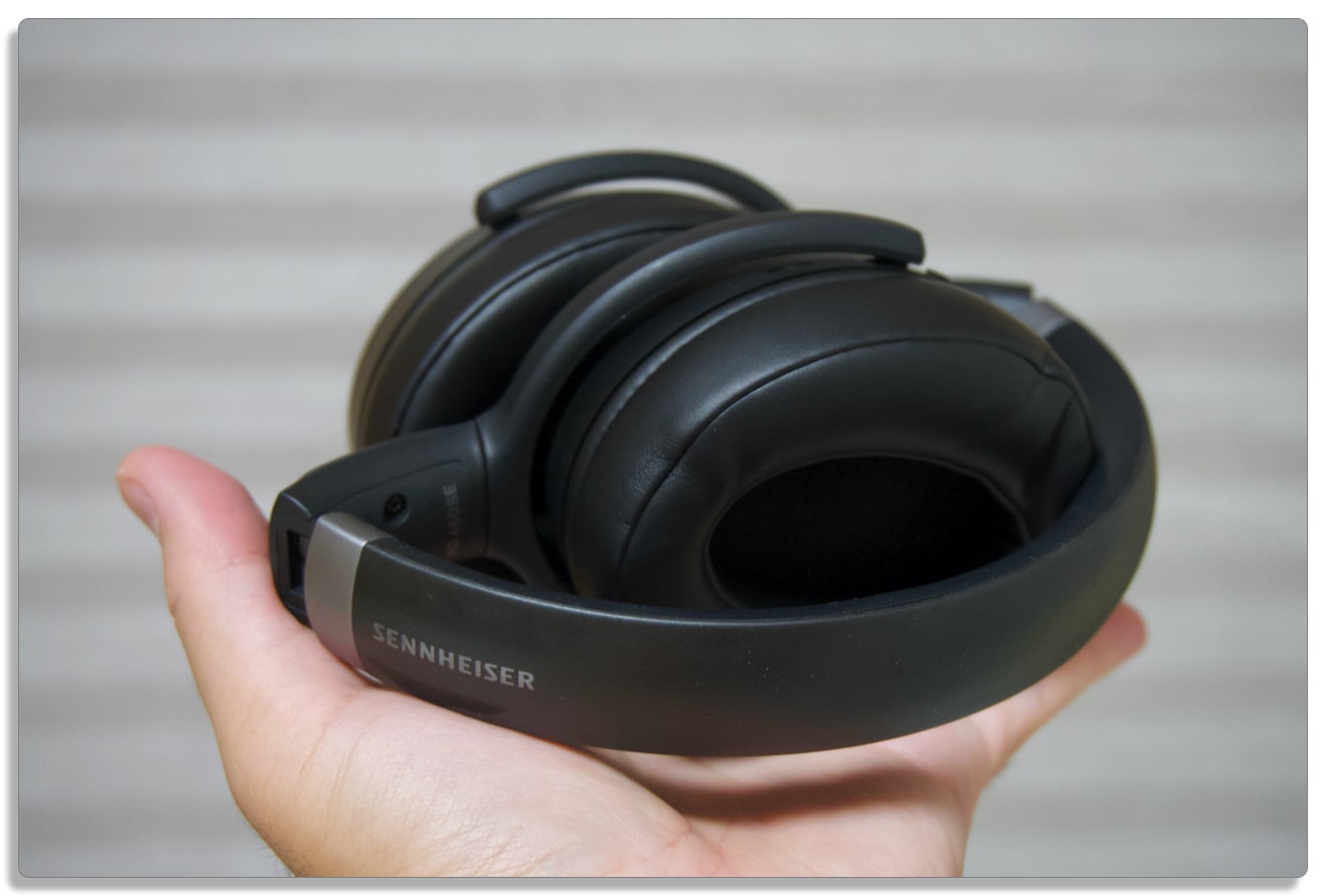 Sennheiser, ゼンハイザー, HD 450 SE, ノイズキャンセリング, ワイヤレス, Bluetooth, ヘッドホン, Amazon限定モデル, 収納時の折りたたんだ状態