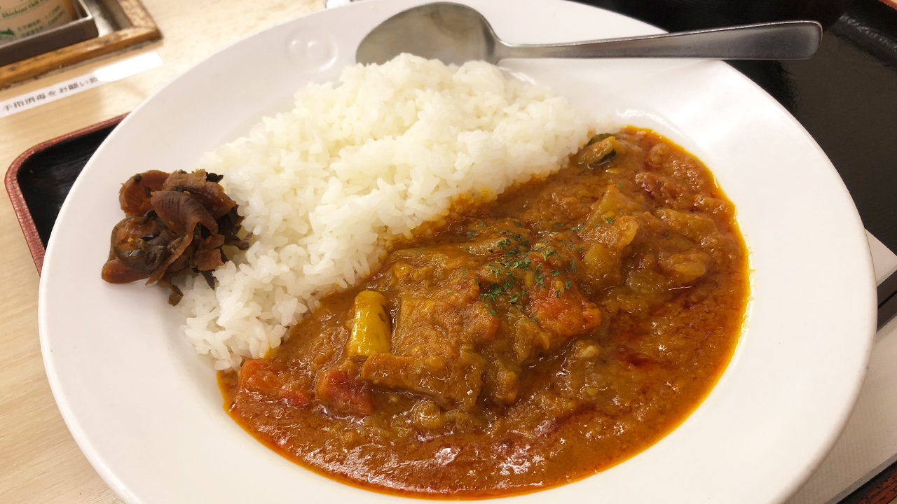 【松屋】新作「ラタトゥイユカレー」が美味しすぎた…!! 1日に必要な野菜の半分が摂れるのも嬉しい一品♪