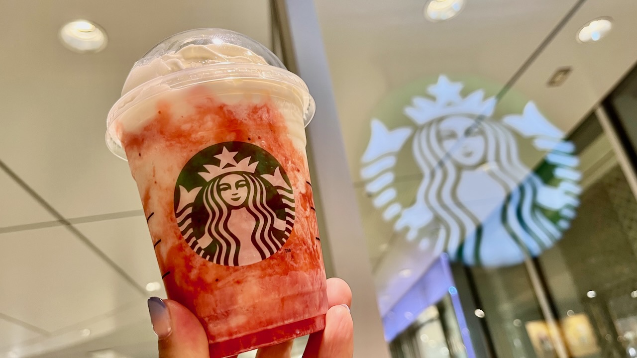 スターバックス ストロベリー フラペチーノ