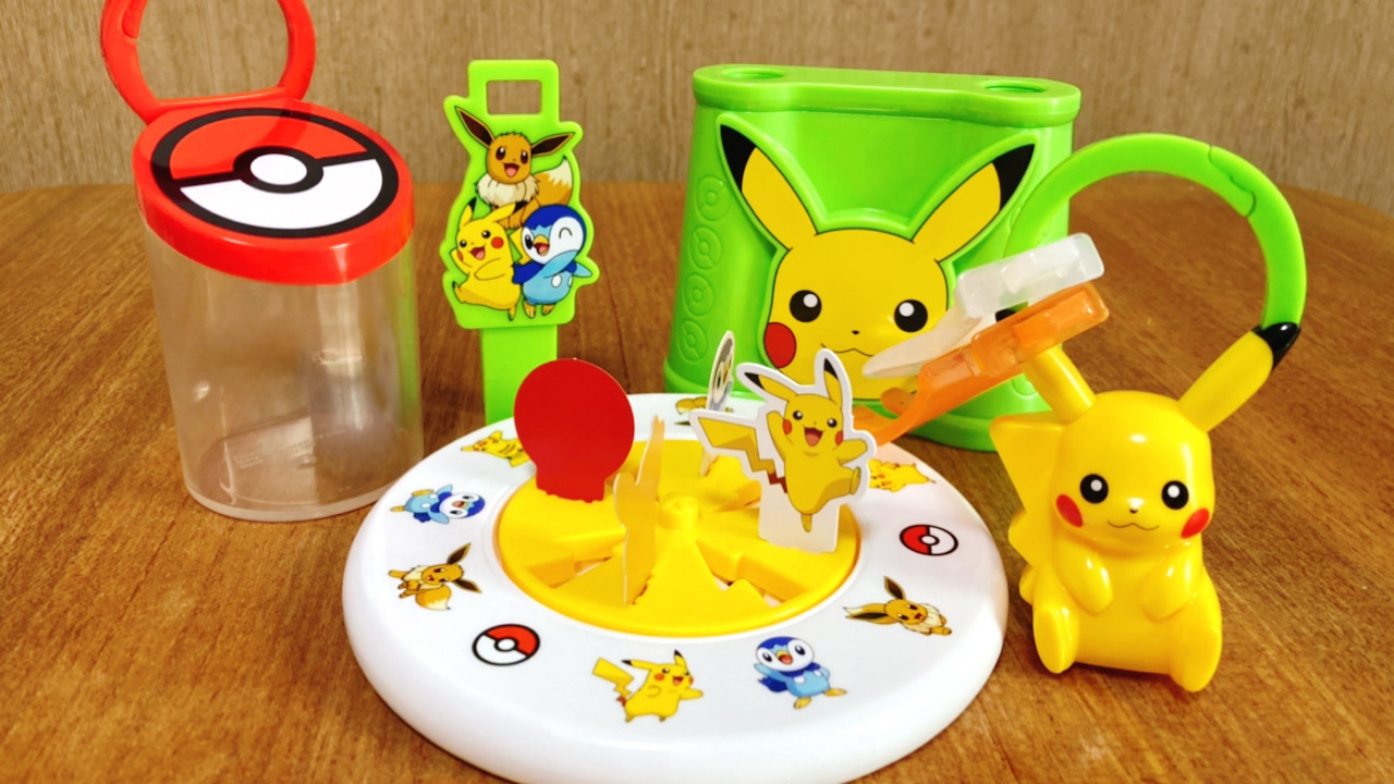 【マクドナルド】本日発売ハッピーセット「ポケモン アウトドア」全種チェック!! ピカチュウのスプーンに双眼鏡!? 子供も大人も楽しめるおもちゃだよ♪