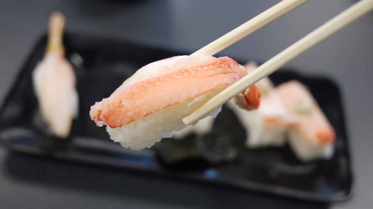圧倒的年末感! かっぱ寿司「冬のかに祭り」実食レポ。蟹ってなんでこんなに旨いんだっ!!