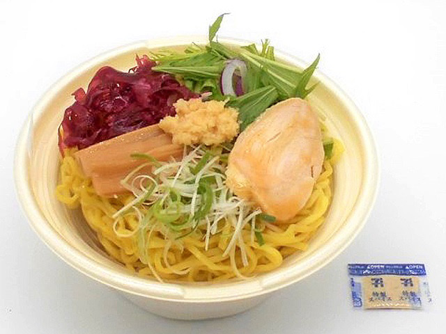 生姜でほっこり塩ラーメン　国産米粉使用