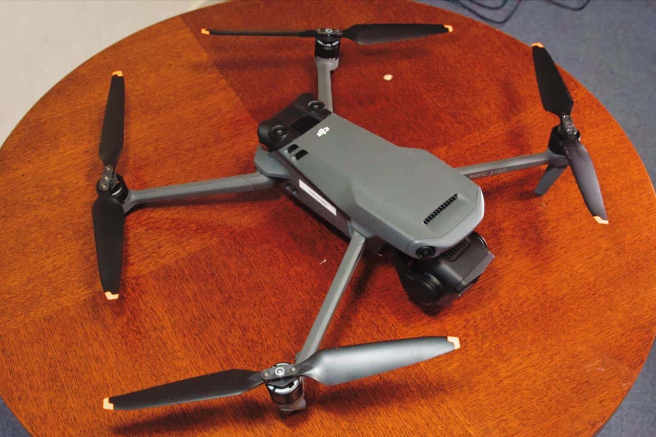 DJI Mavic 3 Pro, マヴィック3プロ, ドローンの上部