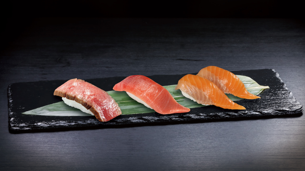 【くら寿司】肉と魚の美味しいコラボ! 「極上とろと肉」フェア4/21より期間・数量限定開催