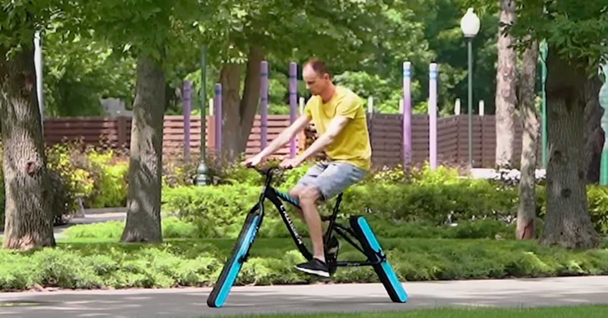 タイヤなしで走る謎の自転車