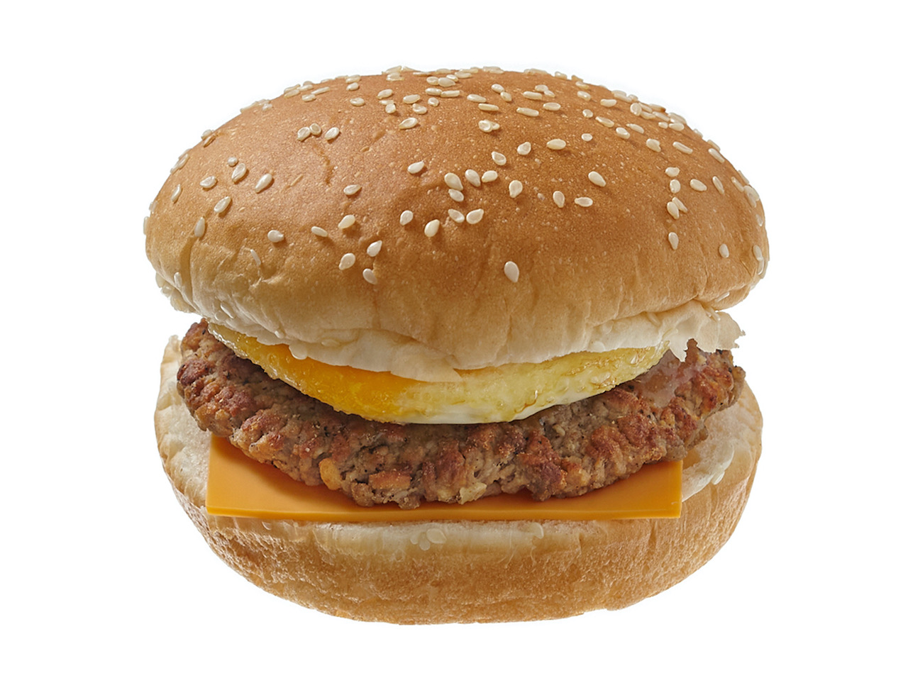 ビーフハンバーグに目玉焼きとチーズをトッピングしたボリュームのあるハンバーガーです。