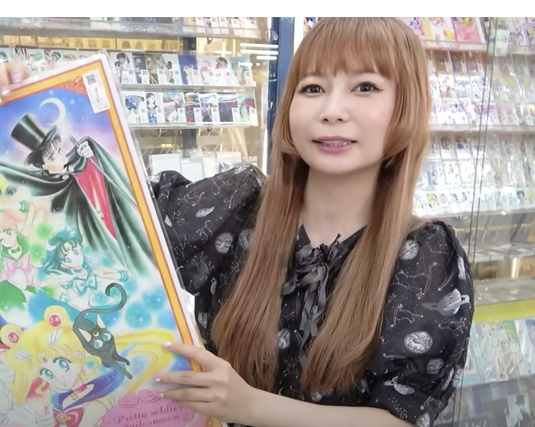 中川翔子がまんだらけでセーラームーングッズを爆買い! しょこたんの推しは? 課金総額は? レアアイテムだらけの購入品を紹介!