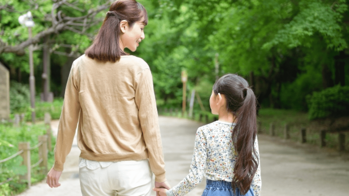 【子育てママ必見】簡単オシャレな「夏の公園コーデ」をご紹介!!