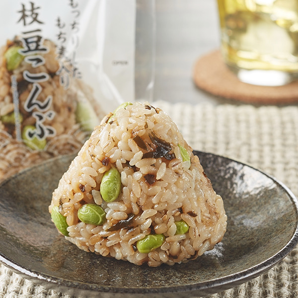 もち麦 枝豆こんぶおむすび
