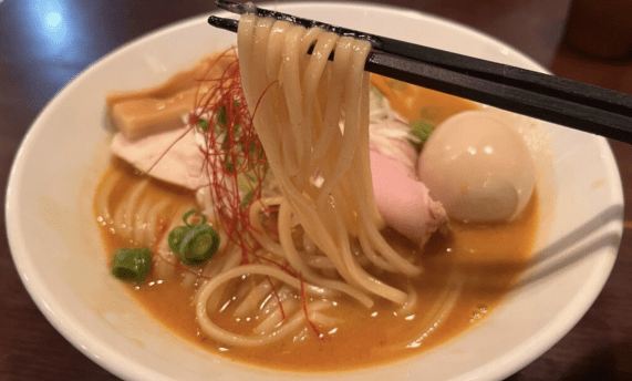 岩手県にあるラーメン屋「人力俥」の海老そばを実食レビュー‼︎