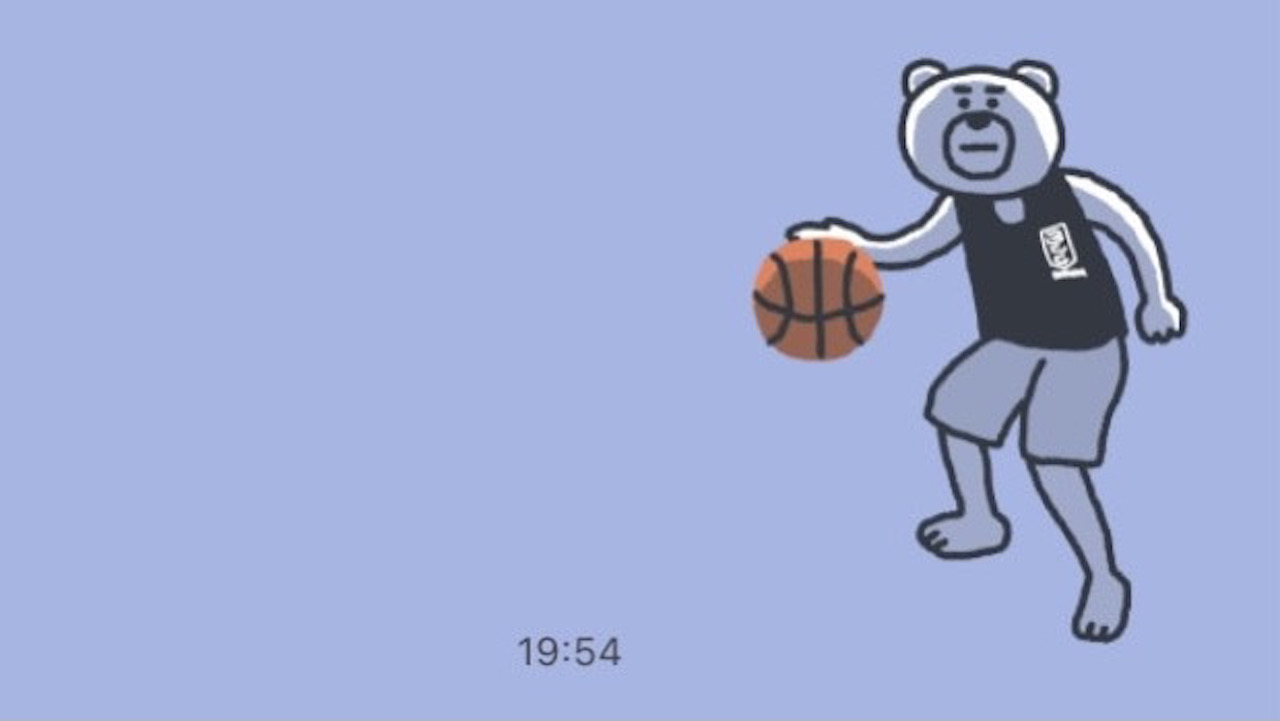バスケをする「けたくま」の動くLINEスタンプが無料でもらえるのは今だけ!