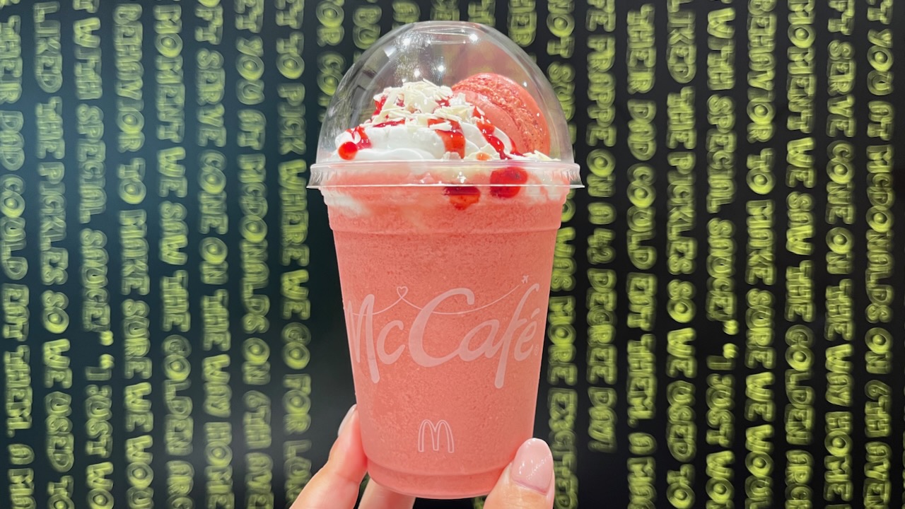 【マクドナルド】普通の店舗でも「ストロベリーフラッペ」本日発売! るんるん気分で行ったら悲劇が…!?