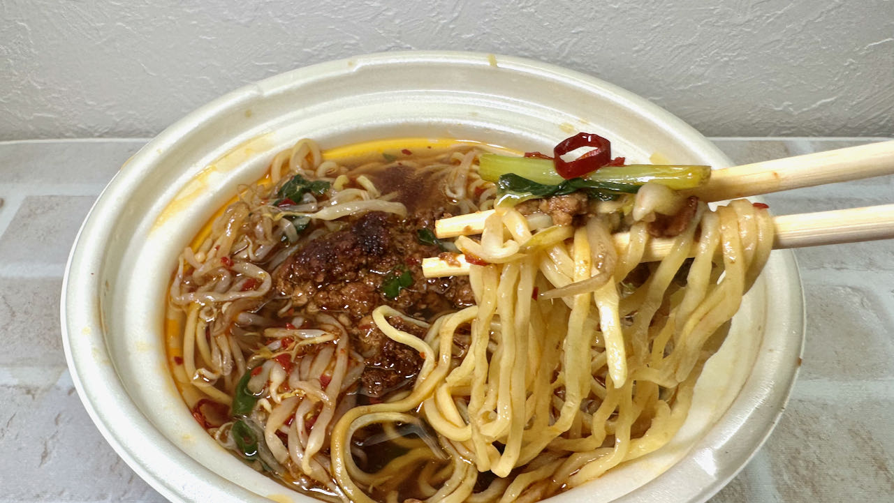 【セブン】実食! 本日新発売「旨辛台湾ラーメン」食べてみた! 台湾なのに名古屋めしってどゆこと!?