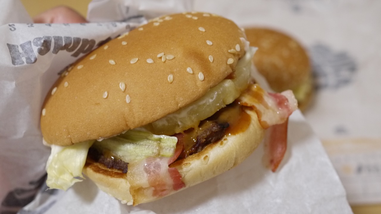 すみません、なめてました。バーガーキングの月見が、予想を超えてめっちゃうまい件!!
