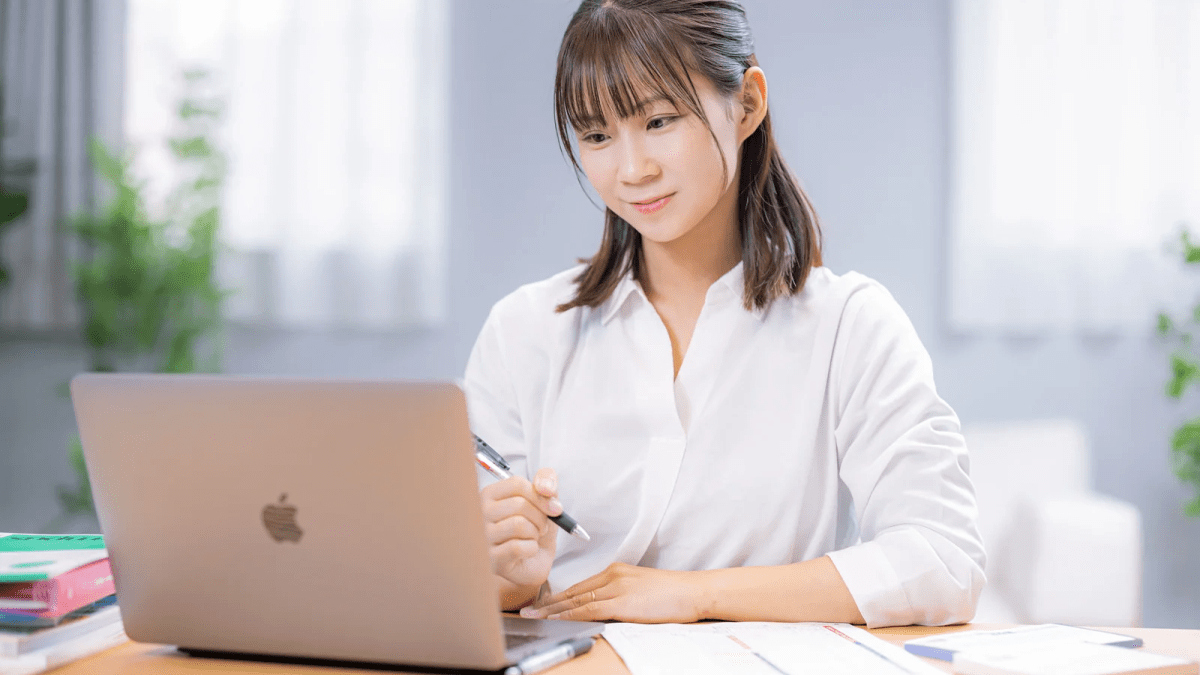 【Amazon】あるだけでだいぶ違う！デスク周りの環境を整える便利グッズ4選