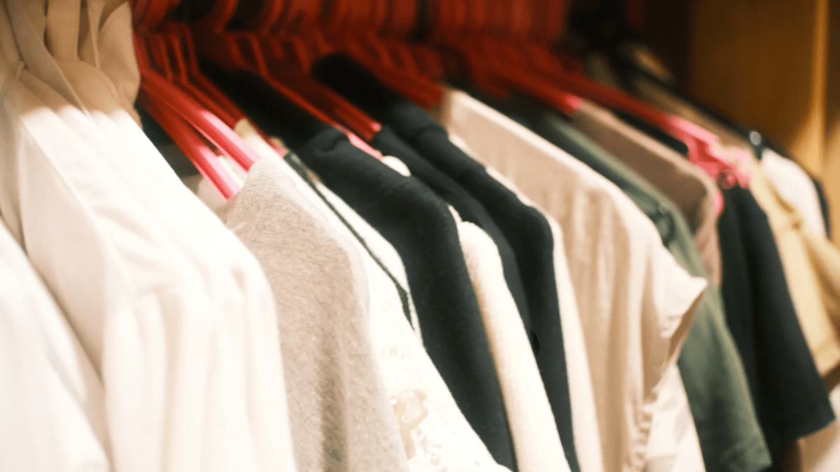 【無印良品】衣替えだ！これがあれば超便利♡手軽に洋服を〝お手入れするアイテム〟をご紹介
