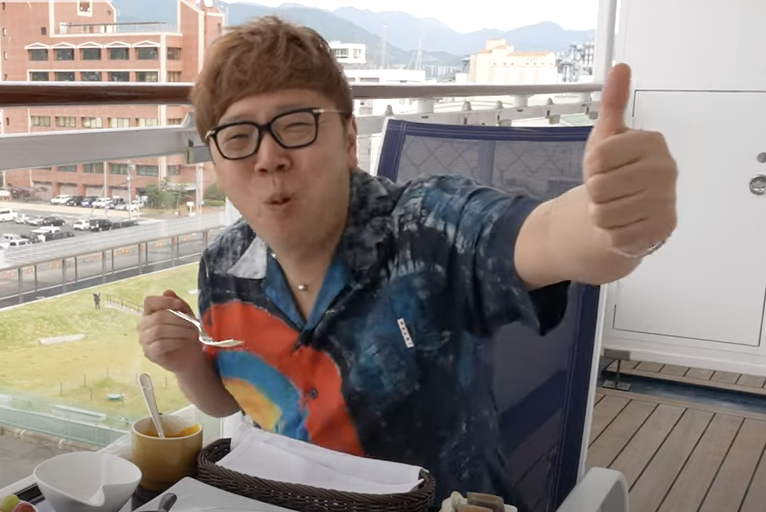 ヒカキン、豪華客船飛鳥Ⅱの200万円スイートルームで豪遊! 船内の様子は? 「旅の概念が変わった」強制休暇を大満喫!