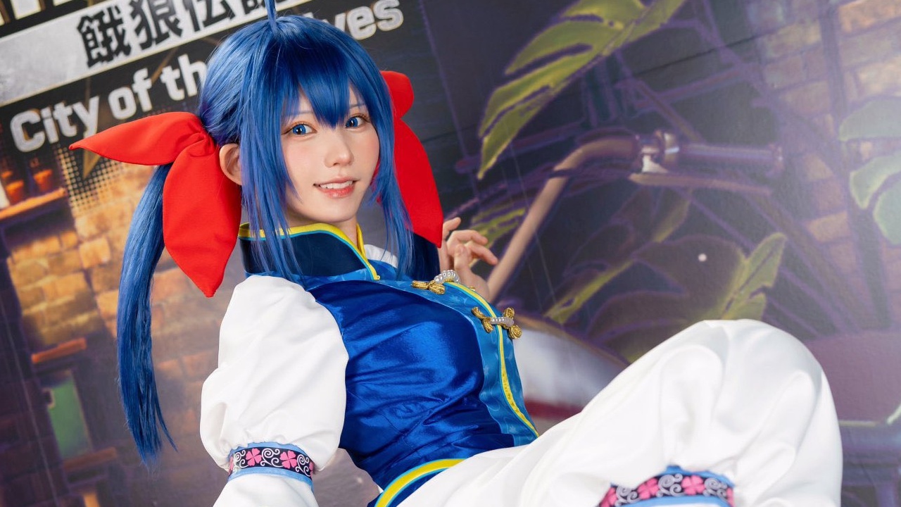 コミケ　えなこ　餓狼 MARK OF THE WOLVES 双葉ほたる カード ポージングも完璧！ えなこ、『餓狼伝説 CotW』双葉ほたるの