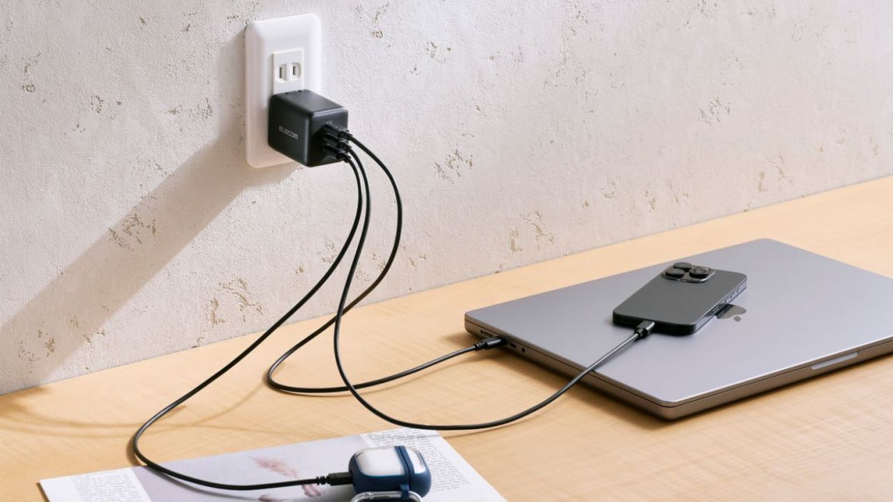 エレコム、USB Type-Cポート複数搭載の超小型AC充電器11製品を発売
