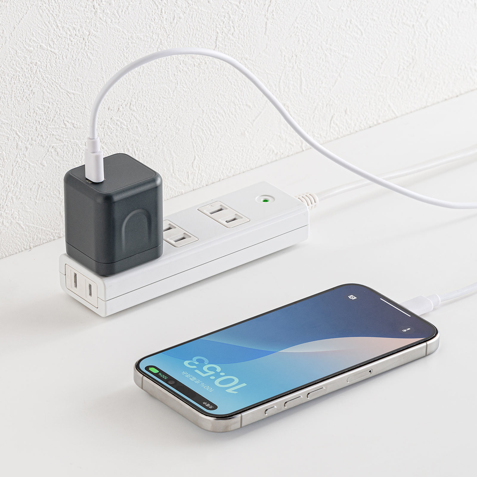 サンワサプライ、USB PD 65W対応の超小型充電器『700-AC044』を発売