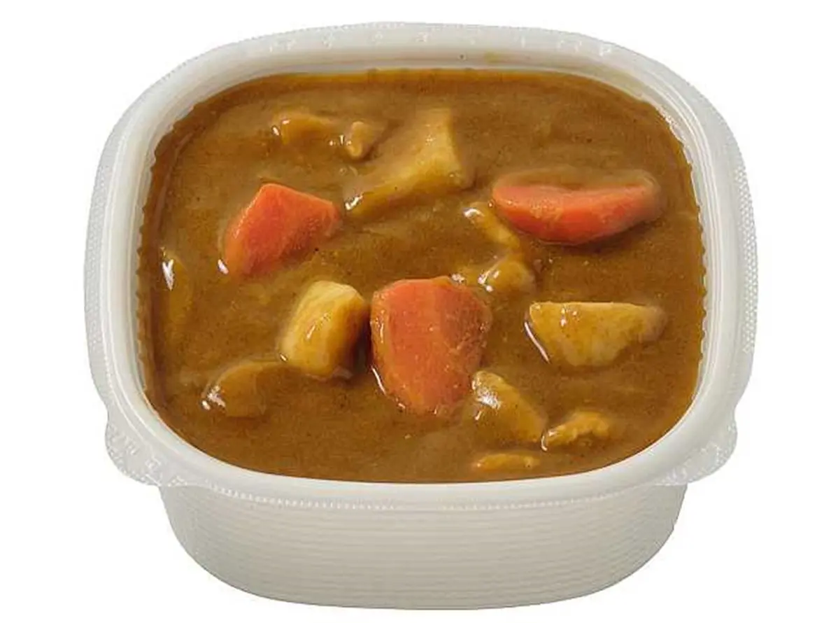 セブン-イレブン、ごろっと野菜の『じっくり煮込んだポークカレー』を6月17日から発売