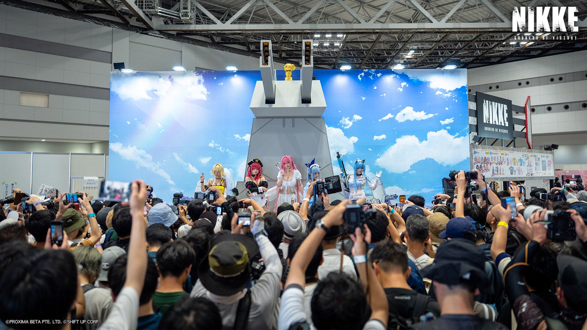 『勝利の女神：NIKKE』がコミックマーケット106に出展！　初の公式コスプレステージで大盛況