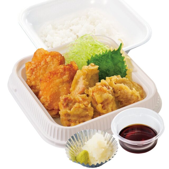 記事画像5: 唐揚げ弁当と薬味、タレ