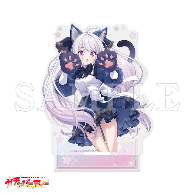 記事画像4: アニメ風のキャラクターアクリルスタンド。猫耳と肉球グローブが特徴。