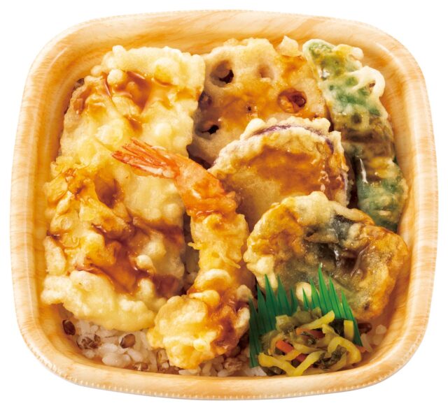 記事画像6: 天ぷらとごはんが盛られた弁当