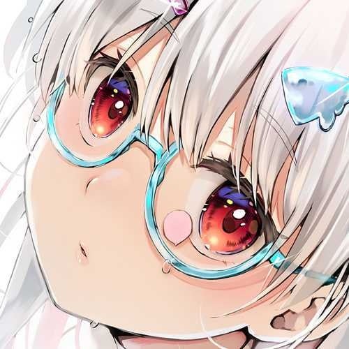 記事画像5: メガネをかけたアニメ風の少女のクローズアップ。