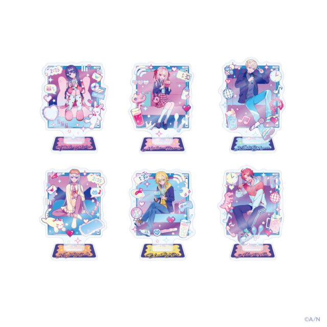 記事画像4: 6つのアクリルスタンドが並べられ、それぞれ異なるアニメ風キャラクターが描かれている。