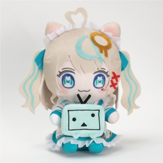 記事画像3: 猫耳と三日月モチーフのキャラクターのぬいぐるみ