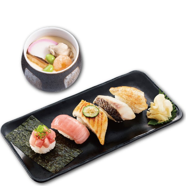 記事画像2: 茶碗蒸しと握り寿司のセット。豪華な料理。
