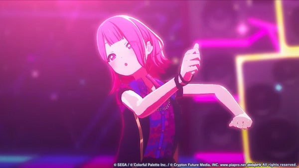 記事画像10: ピンク髪のキャラクターがステージで踊っている。