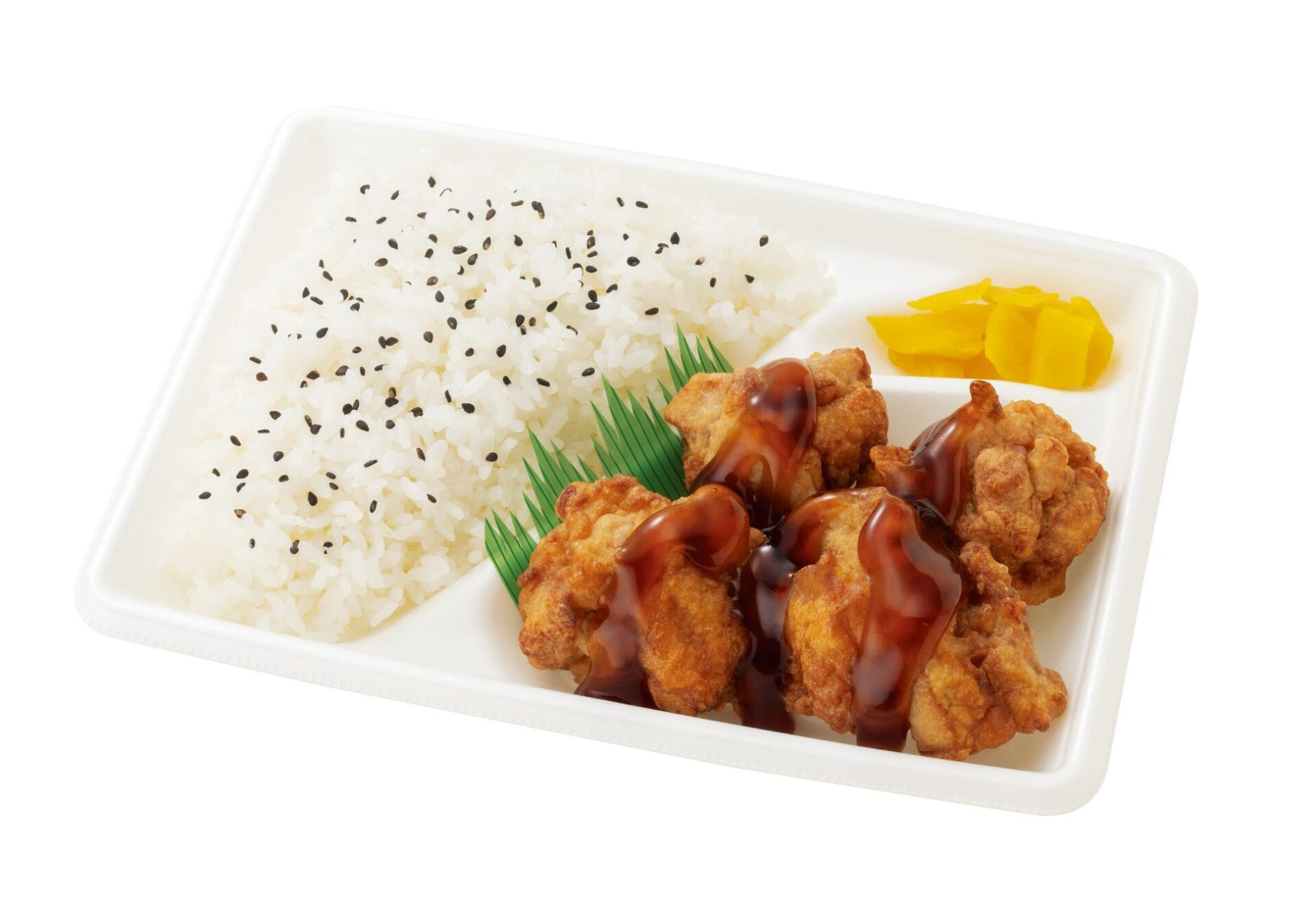 唐揚げ弁当のご飯、唐揚げ、漬物の商品画像