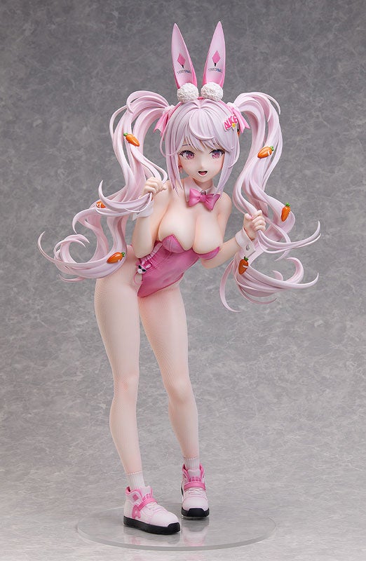 ピンクのバニーガールフィギュア。ニンジンモチーフ。