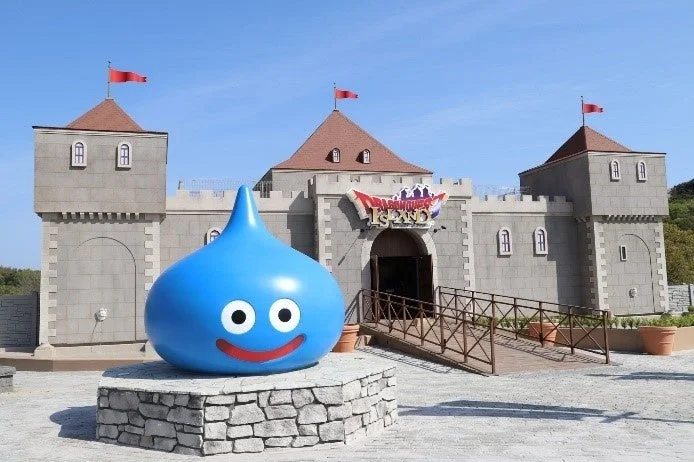 ドラゴンクエスト アイランドのオノコガルド城と巨大スライム像