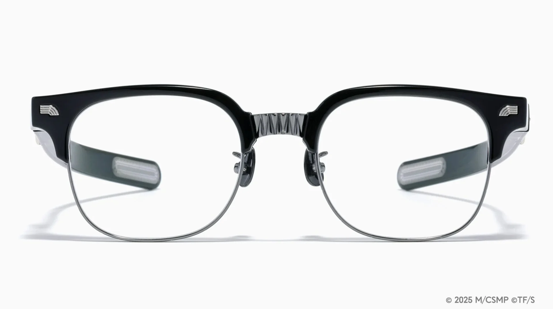 チェンソーマンモデルのコラボ眼鏡 正面